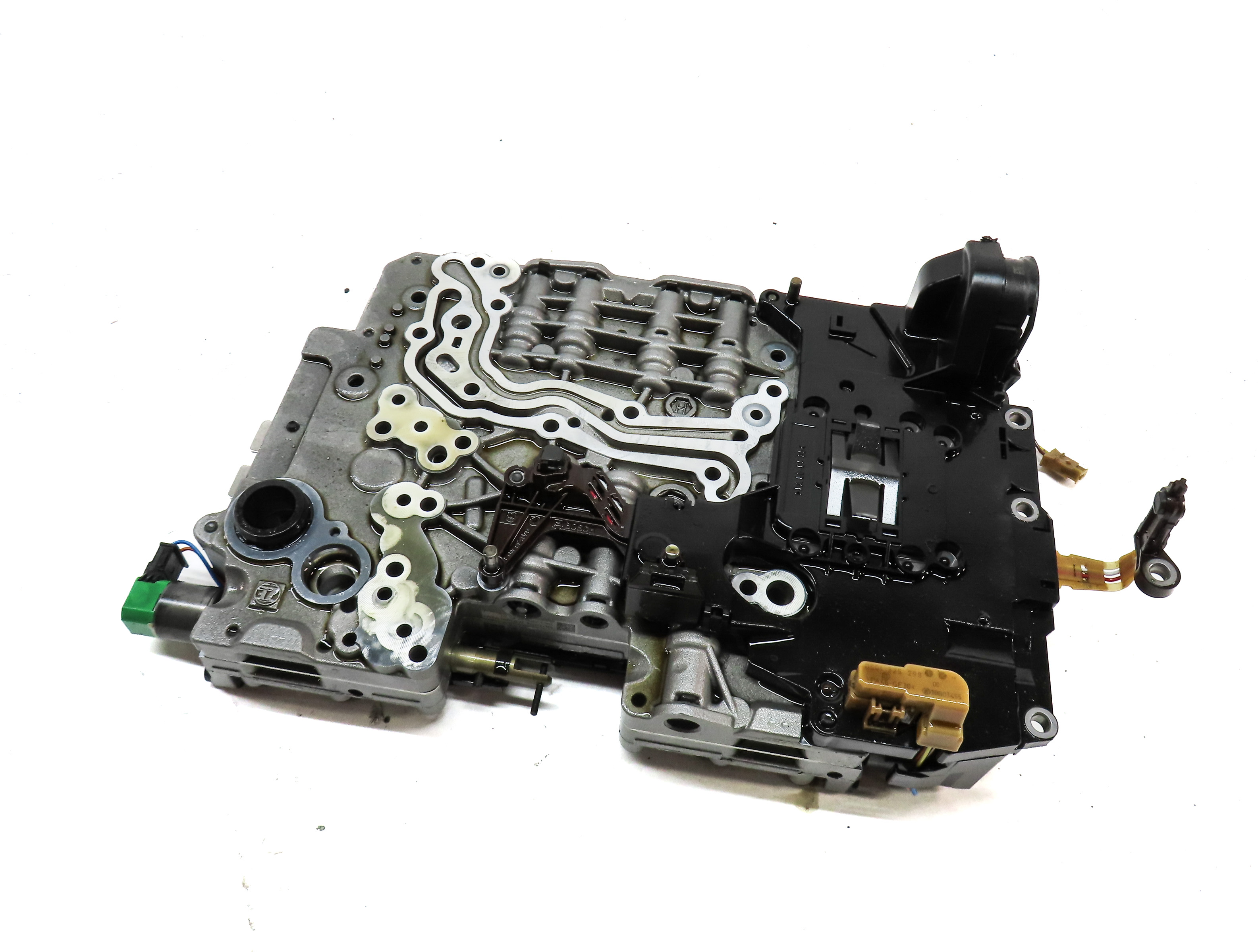 14-19 BMW 2 6 7 SERIES (F01 F06 F22) 3.0L RWD AUTO TRANSMISSION VALVE BODY — exact item pictured